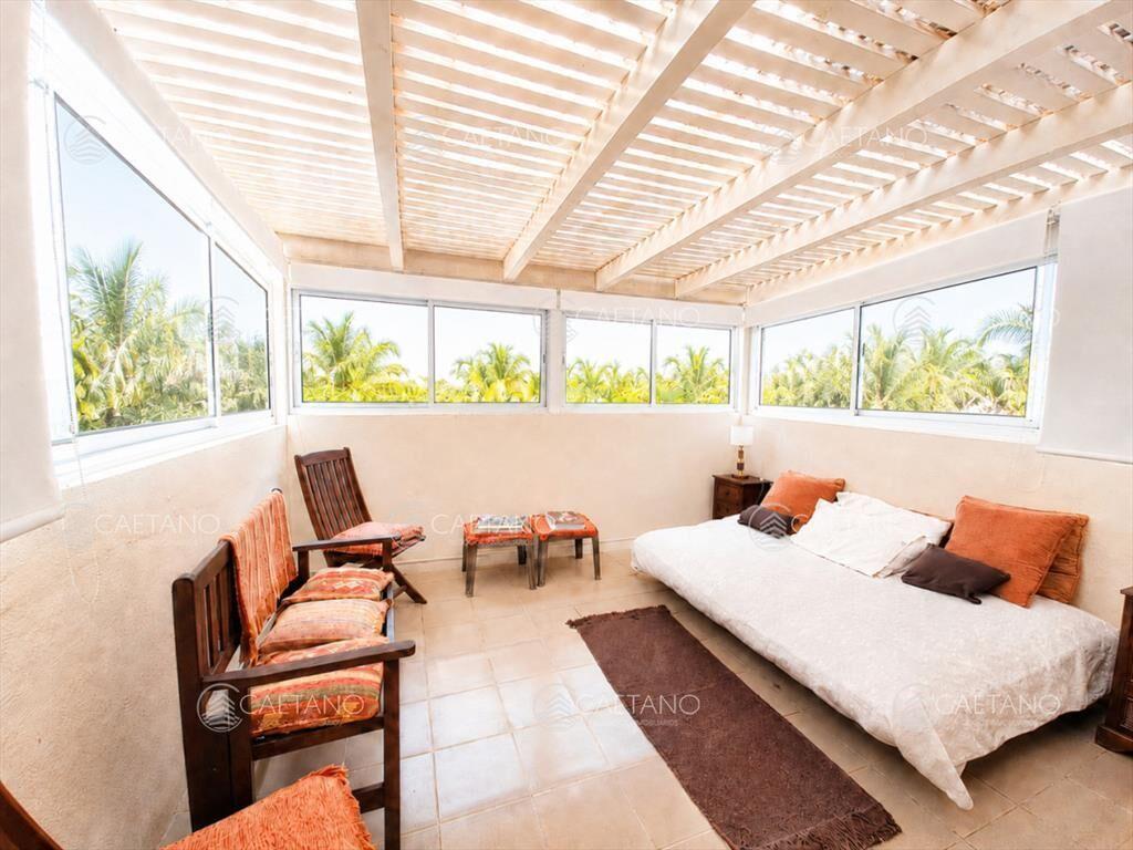 Boulevard Park, Casa de 4 dormitaros con Piscina en VENTA .