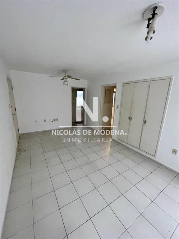 Vende departamento de 2 dormitorios con Garaje,