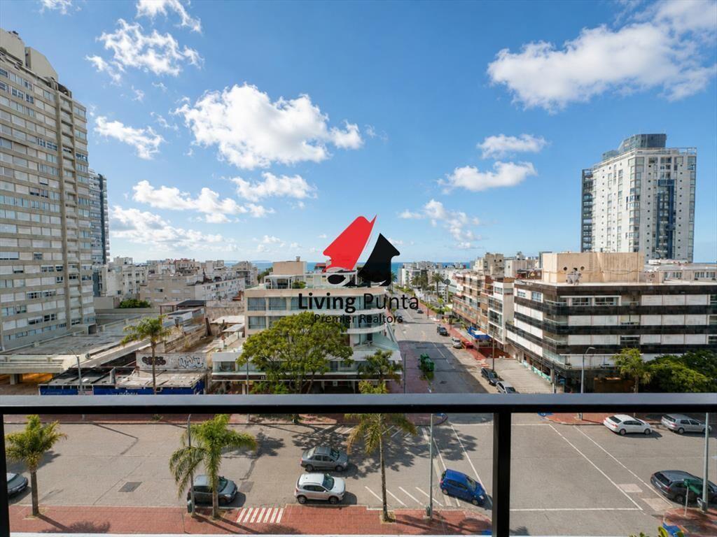 Departamento en Portofino con 2 garajes y hermosa vista al