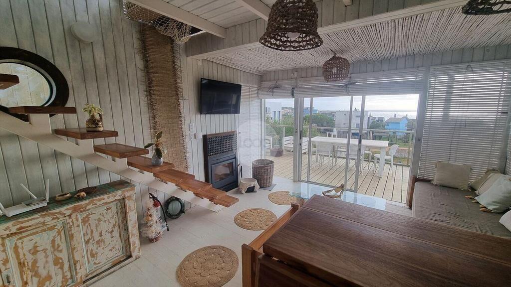 Venta casa 1 dormitorio Punta del Diablo, Playa del Rivero.