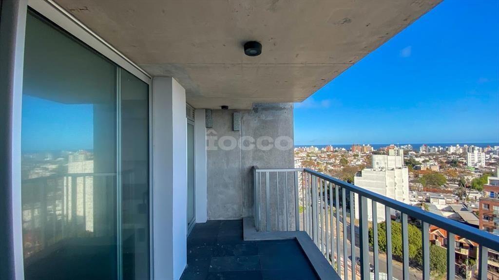 APARTAMENTO EN MALVIN 3 DORMITORIOS CON RENTA