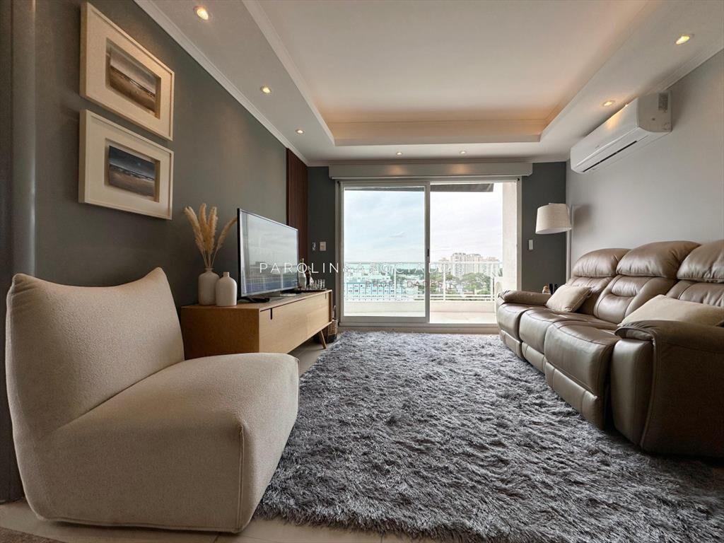 Penthouse en Venta de 3 Dormitorios en Punta del