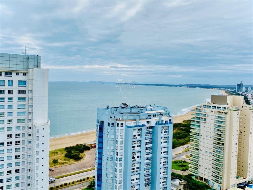 Apartamento en Mansa, 2 dormitorios - con excelente vista -