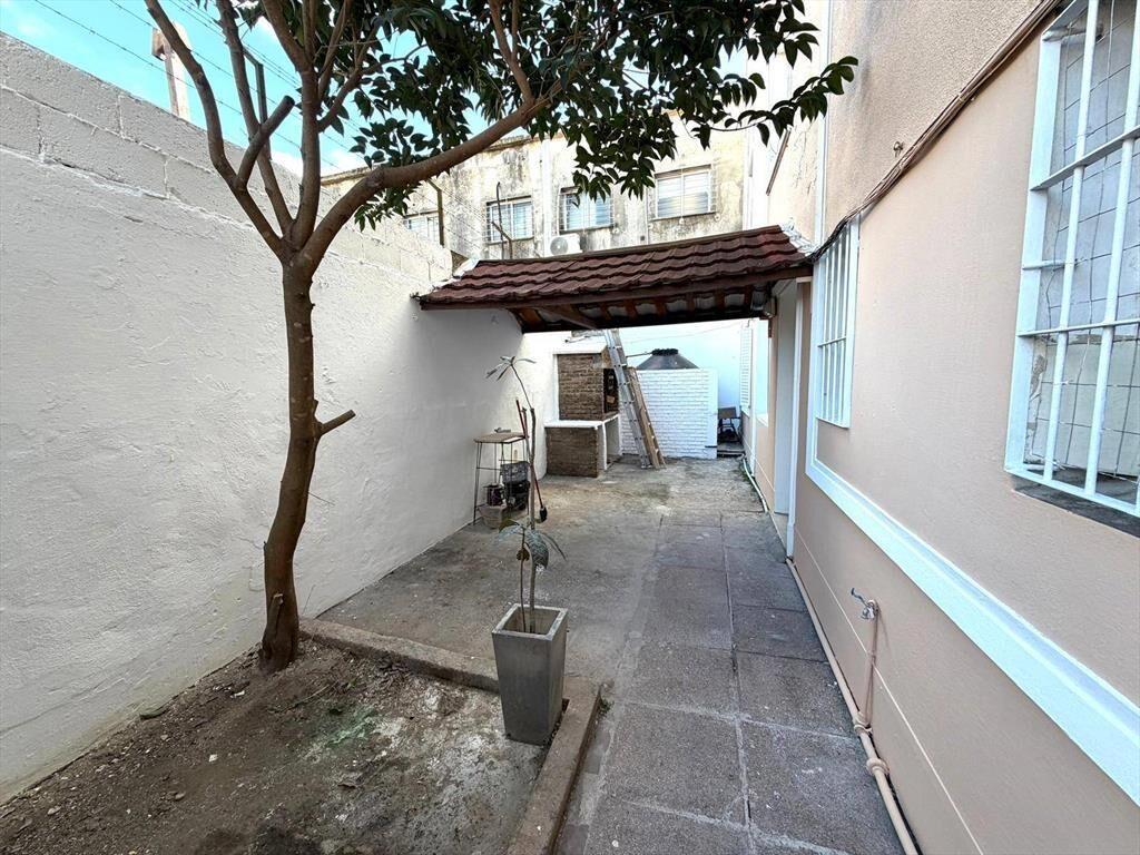 Alquiler de Casa en Mateo  Vidal con 1 dormitorio y garaje e