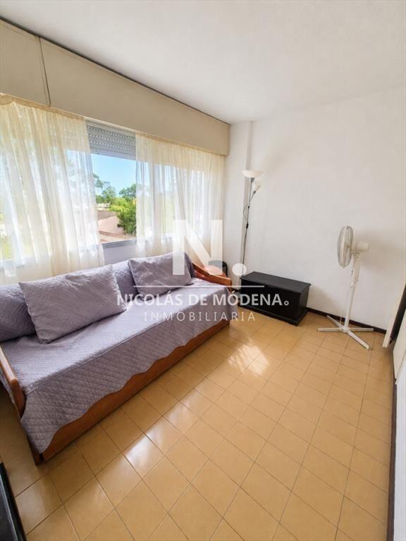 En venta apartamento de 2 dormitorios en Cantegril, Punta d
