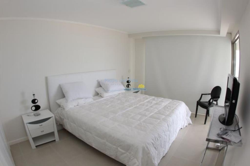Apartamento en Alquiler de 3 dormitorios en Punta