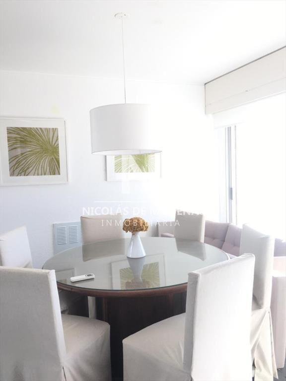 Vende Departamento de 3 dormitorios frente al de