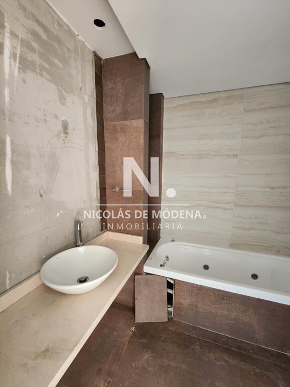 Vende apartamento en Miami Boulevard II, Piso muy