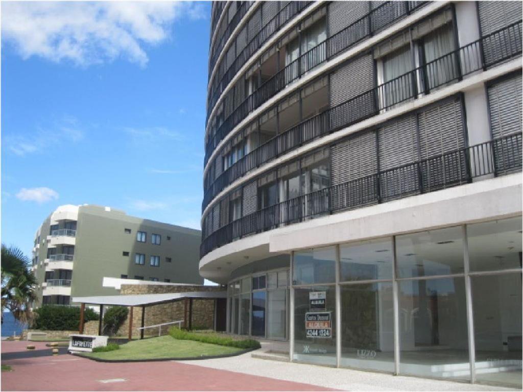 Apartamento en Peninsula, 2 dormitorios *