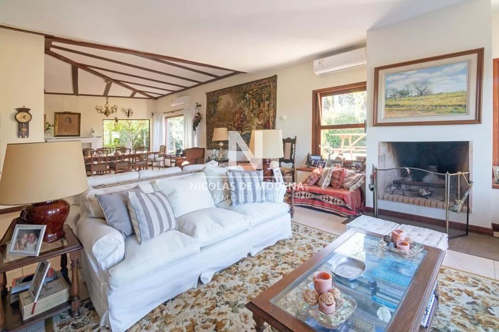 Chalet en venta en San Rafael proximo al mar. 5 +