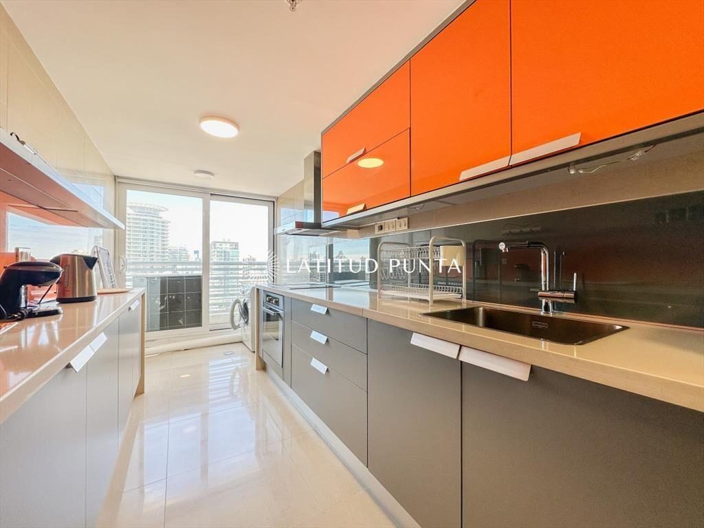 Apartamento en Mansa, 3 suites con vista al mar