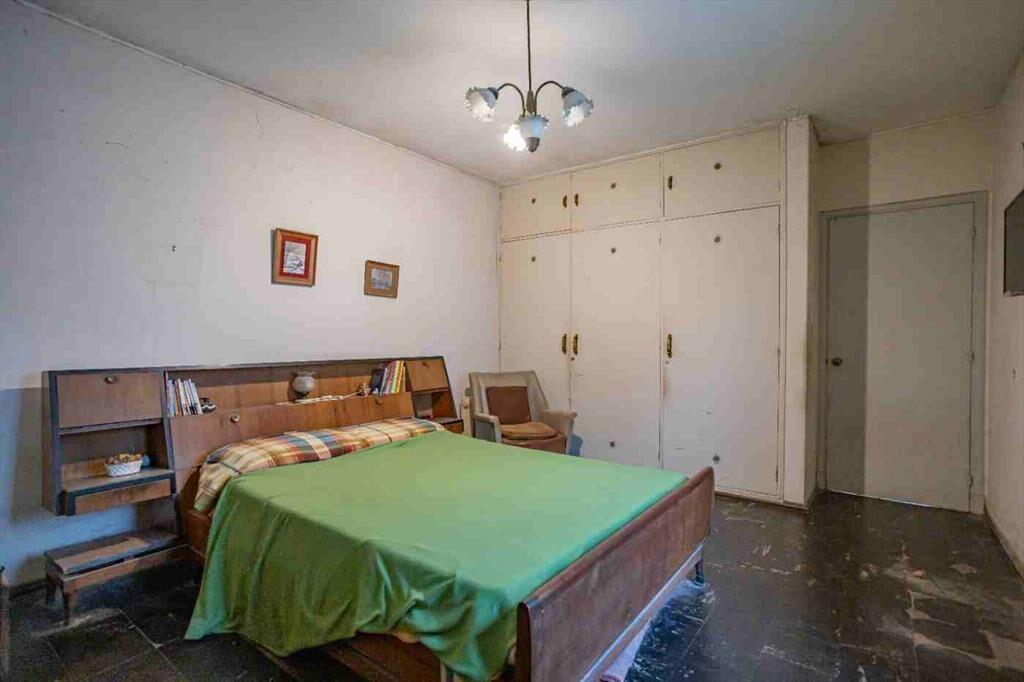 Venta PU Casa y Apto en Pocitos con garaje y fondo