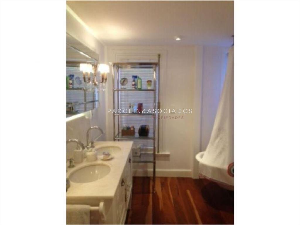 Casa en venta de 4 dormitorios en Golf, Punta del