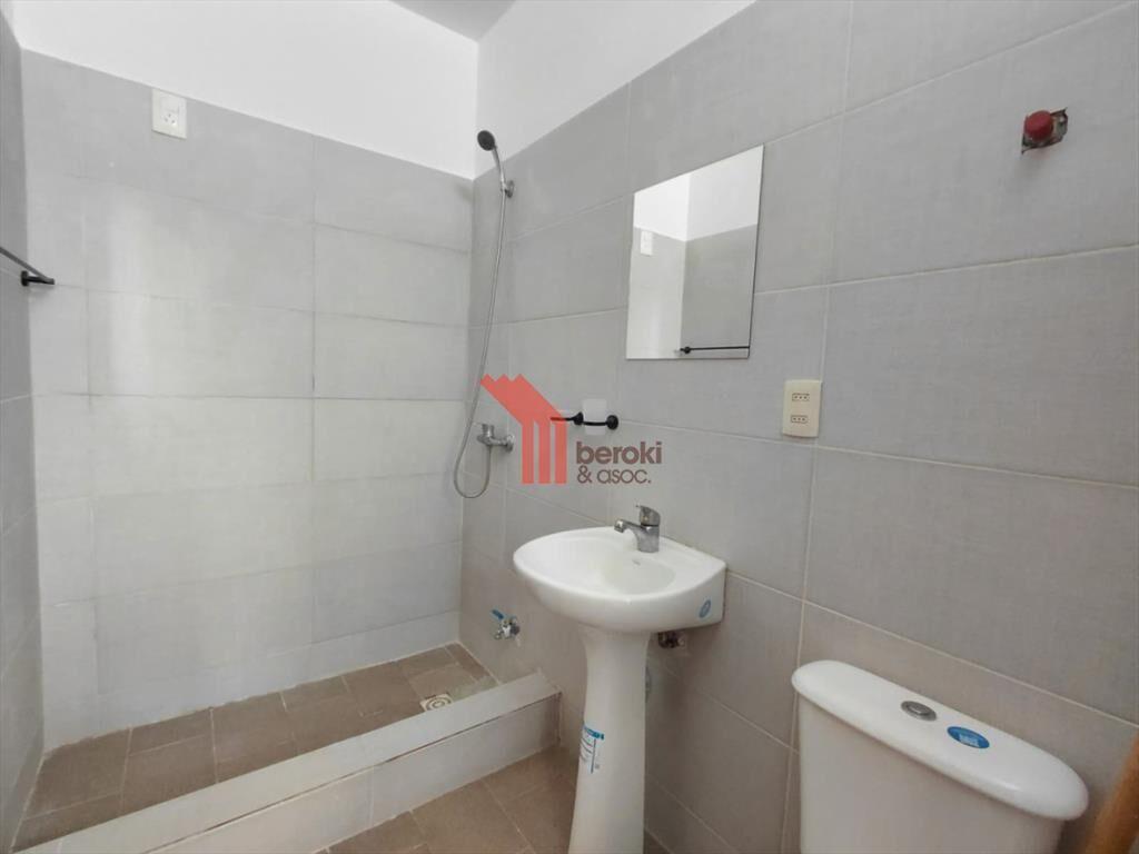 Alquiler de apartamento PB, 1 dormitorio y medio, Jacinto V