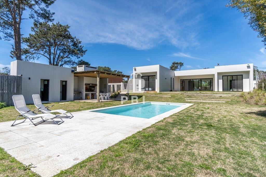 Casa en alquiler con 3 dormitorios en Piedas del Chileno, M