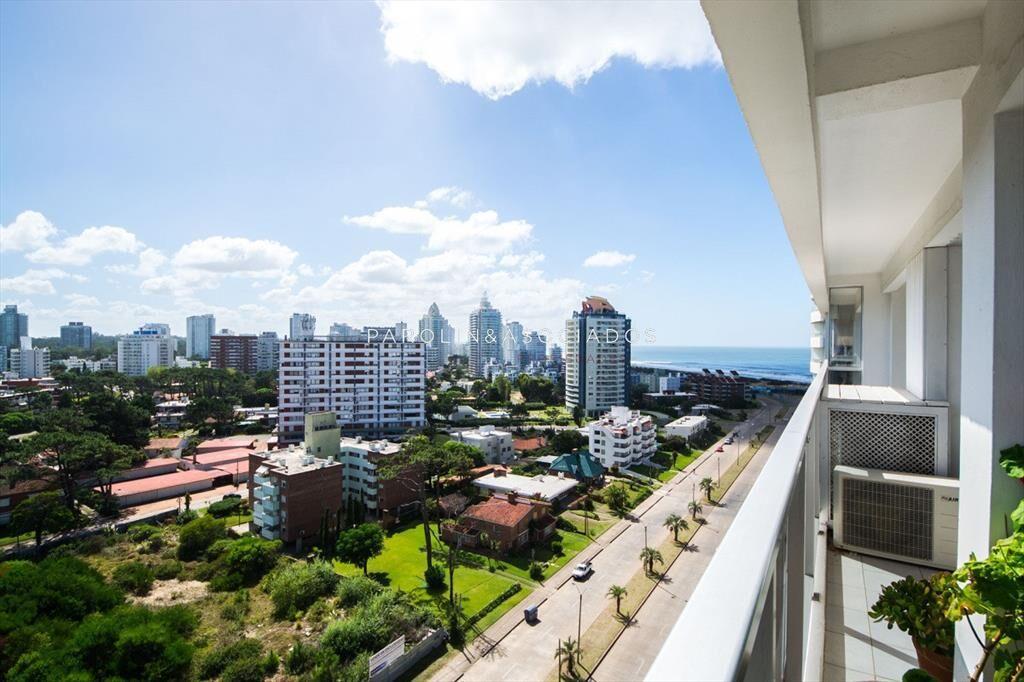 Apartamento en venta de 3 dormitorios en de Punta