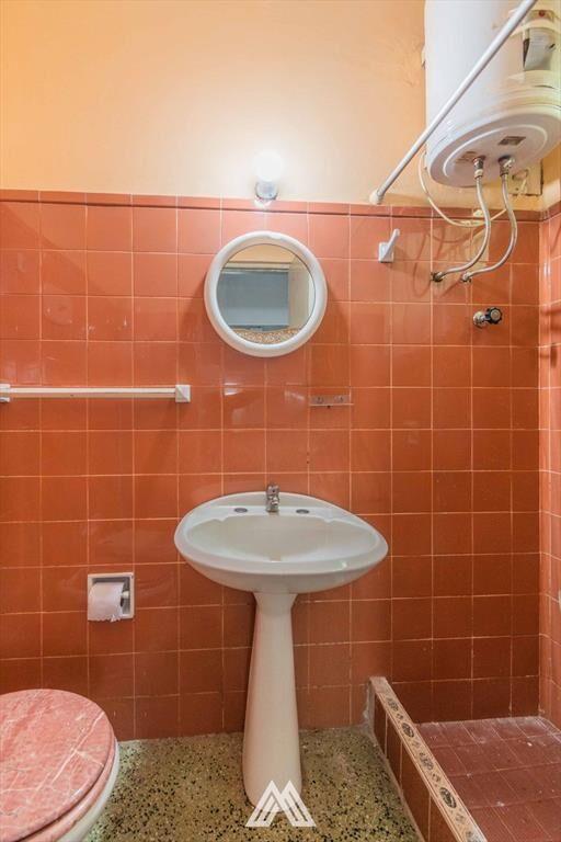 Venta casa 2 dorm. + apto + barbacoa Las Acacias