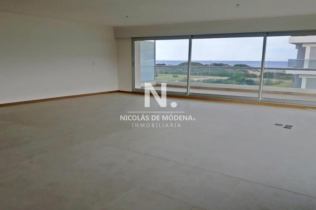 Departamento en venta de 3 dormitorios en Punta