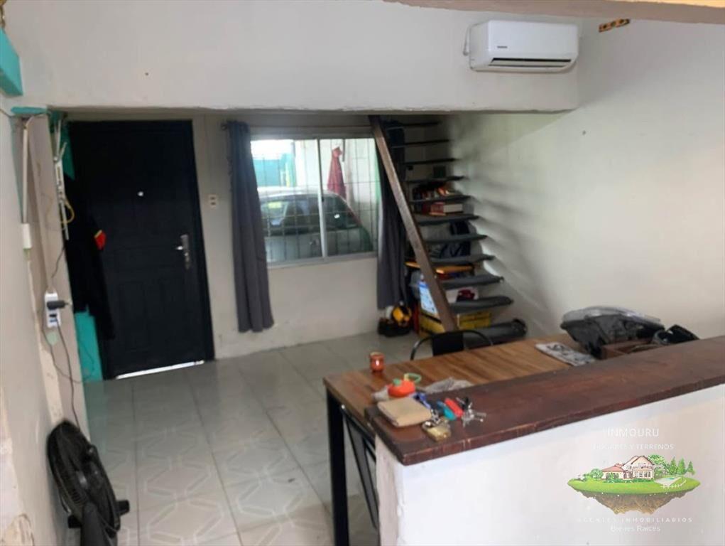 Venta de casa dos plantas en Cerro Norte