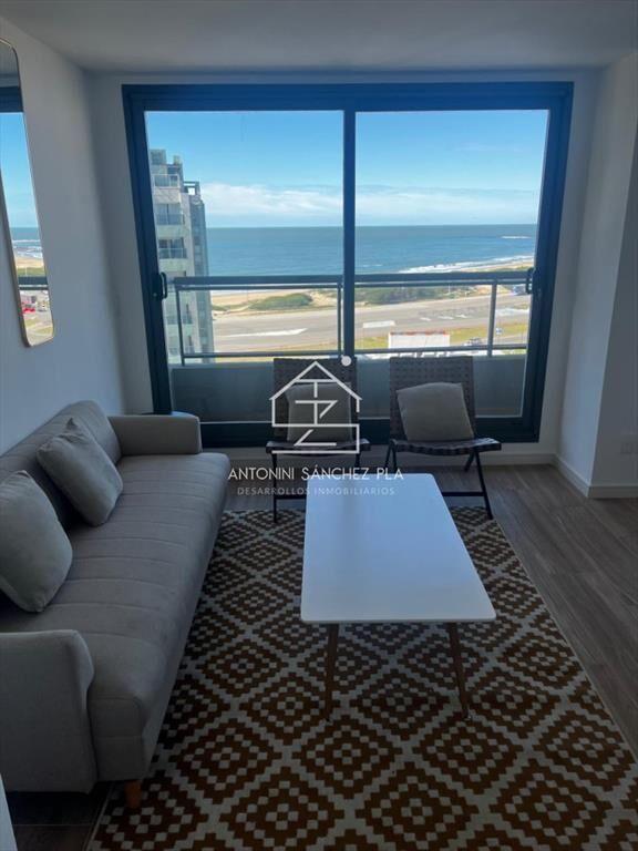 Moderno Apartamento de 2 Dormitorios en Playa del