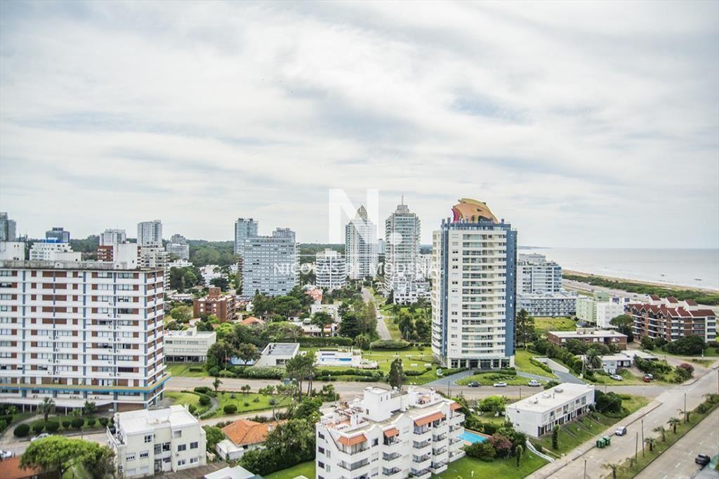 Lindo departamento de 3 dormitorios en venta en