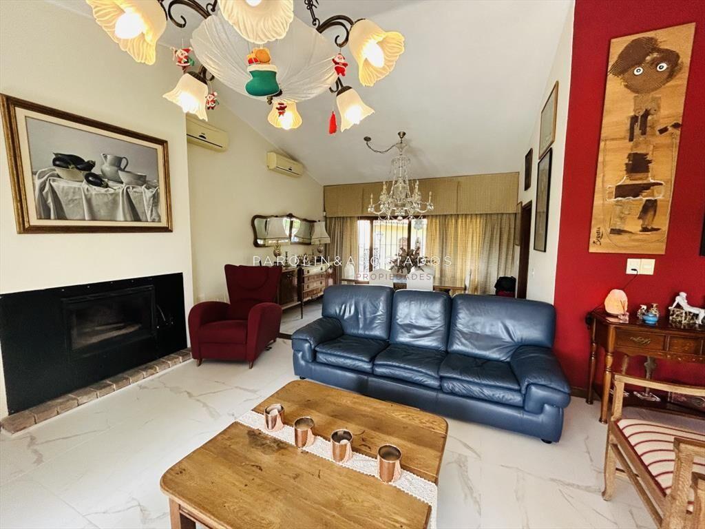 Casa en venta en zona residencial de Pinares, Punta del Est