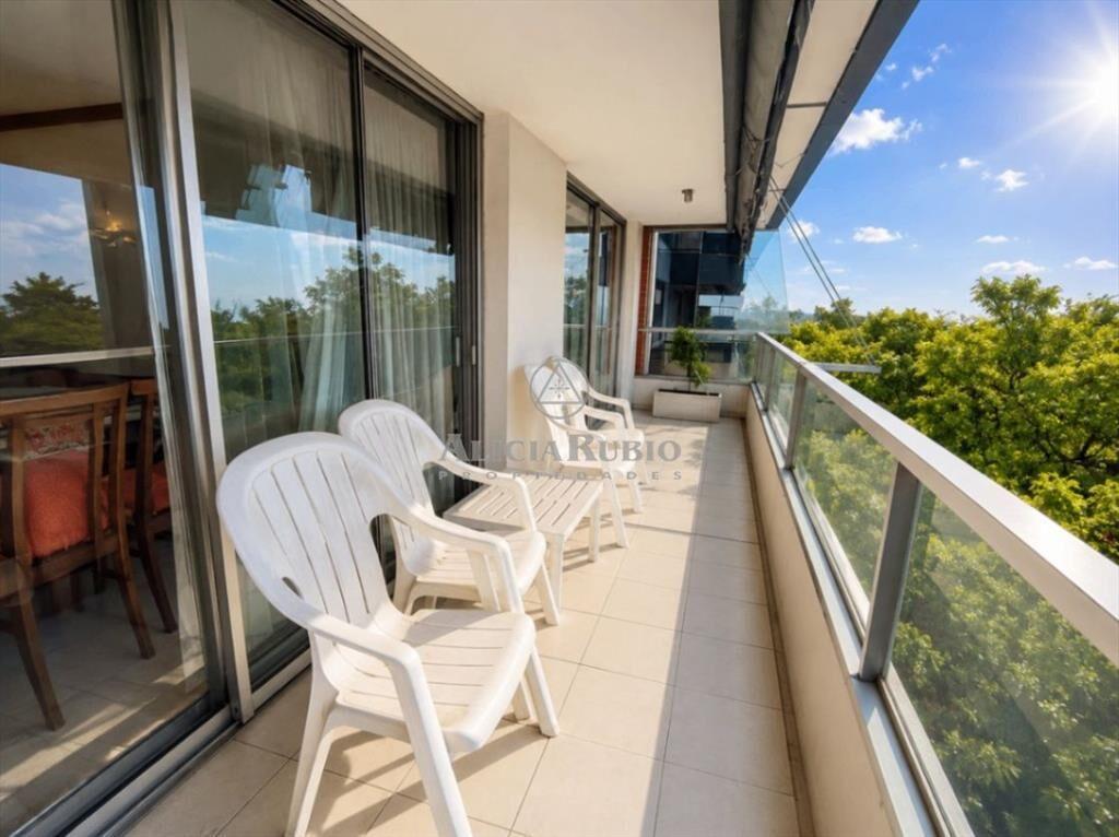 BR ARTIGAS FRENTE AL GOLF! 2 GJES. GC$30.000. 150 MTS T...