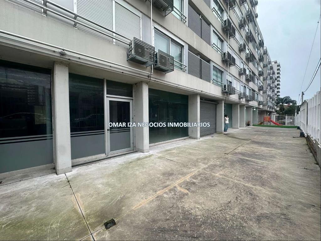 Alquiler local comercial Malvin Sur, prox Av Italia en comp