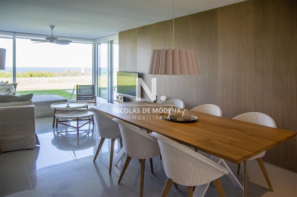 En venta apartamento de 3 dormitorios en Pinares