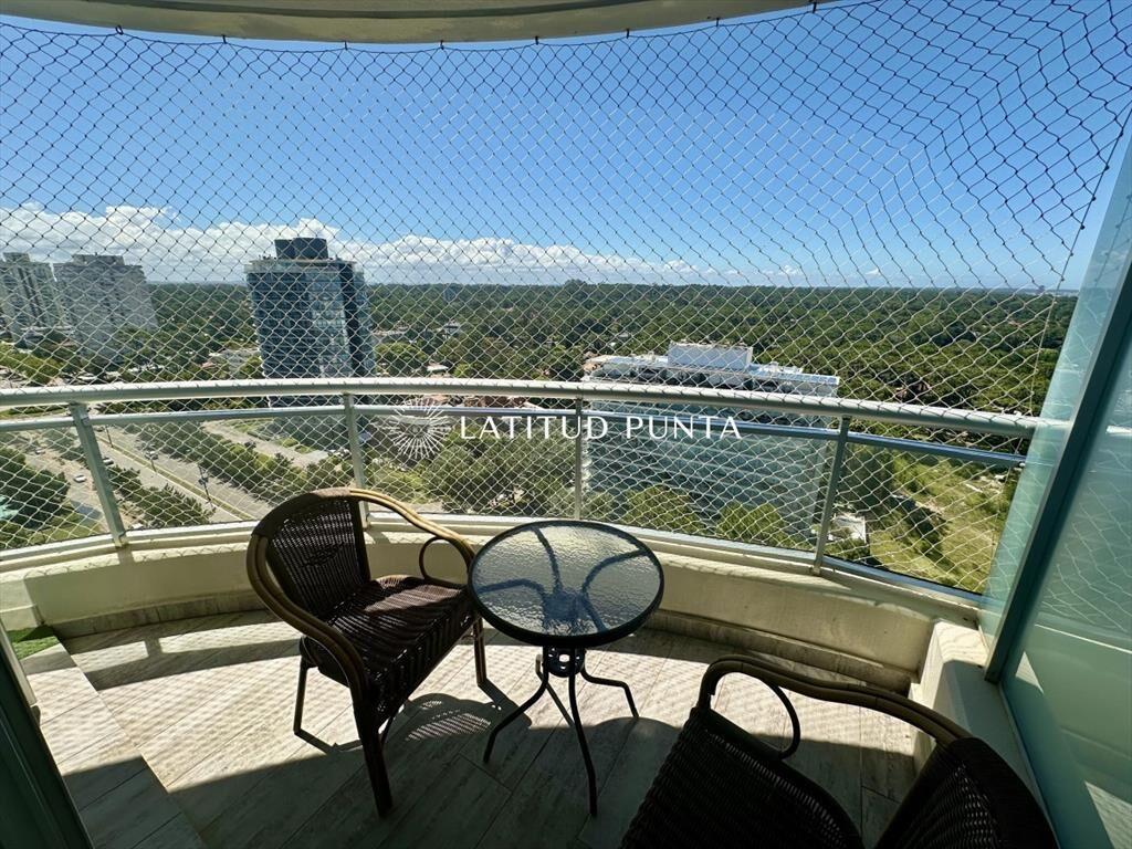 Pent House duplex en torre de categoria con