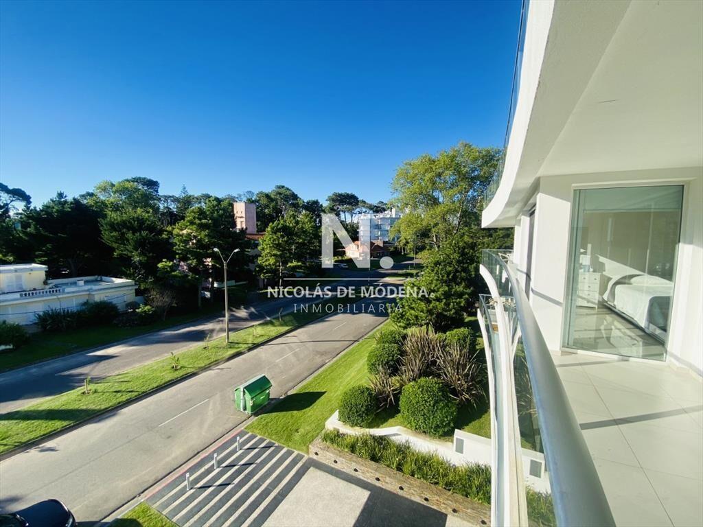 Hermoso apartamento de 2 dormitorios en duplex en