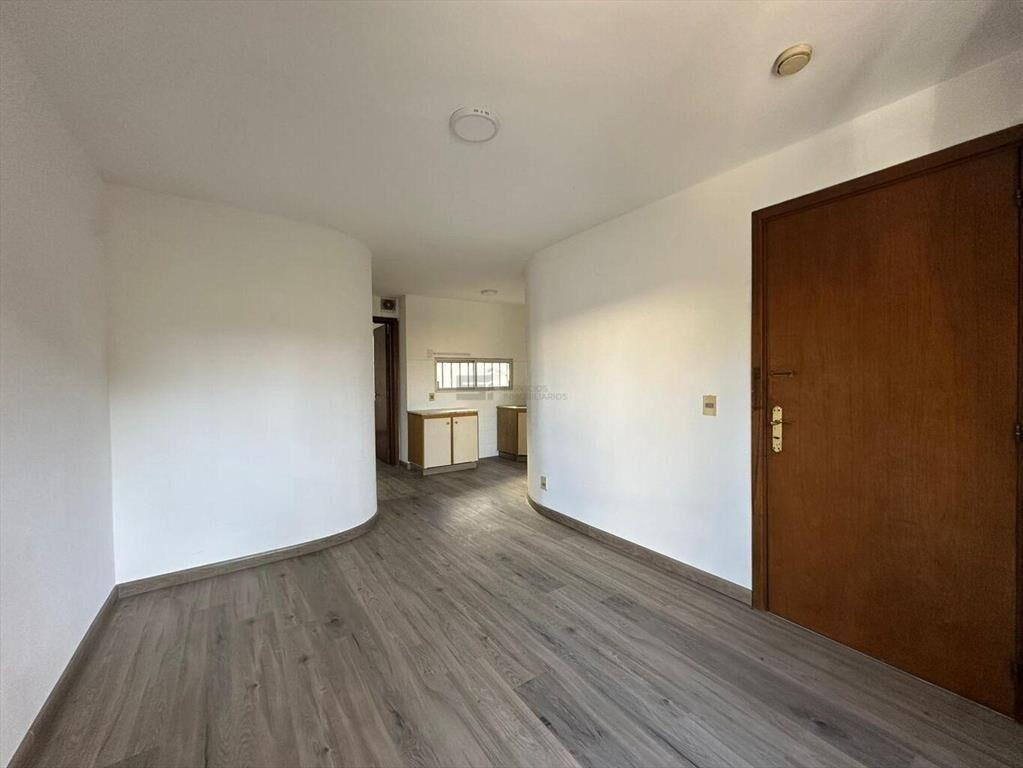 Se alquila Apartamento de un dormitorio con balcón en Parqu