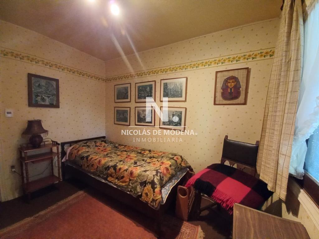 Vende casa de 4 dormitorios en Pinares, cerca del