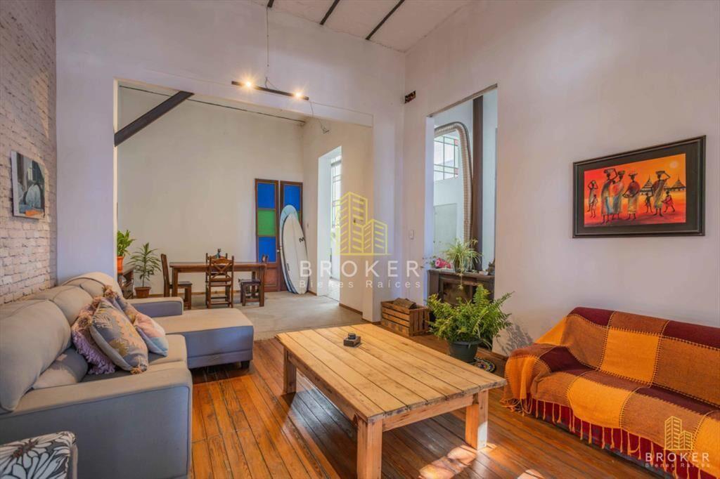 Venta Casa en Centro Montevideo, 4 dormitorios y