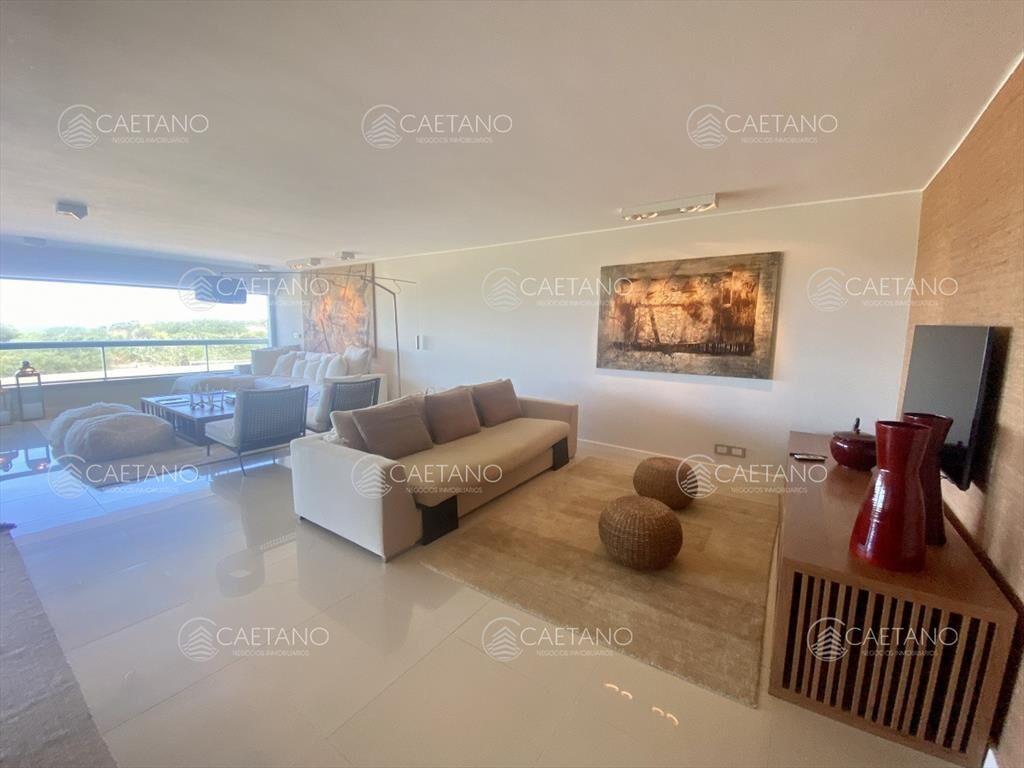 Venta apartamento frente al mar 3 dormitorios