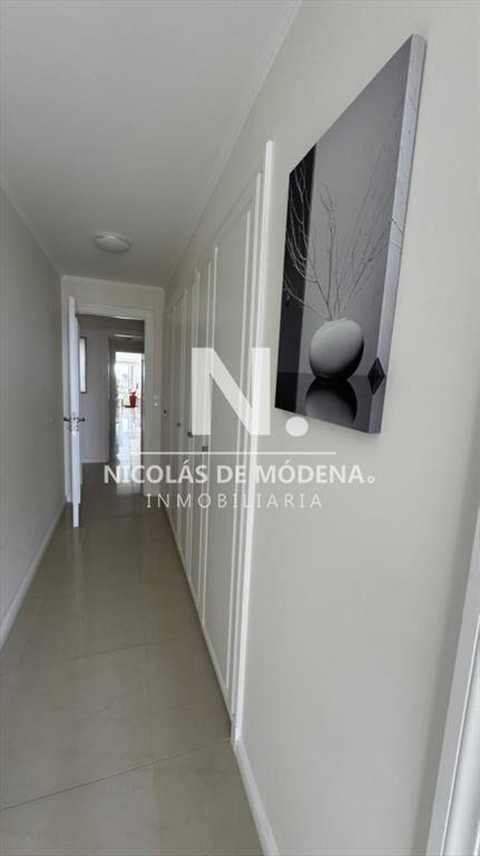 En venta apartamento de 3 dormitorios en Brava,