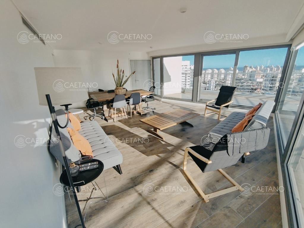 VENTA DE HERMOSO PENTHOUSE DE 2 DORMITORIOS CON Y