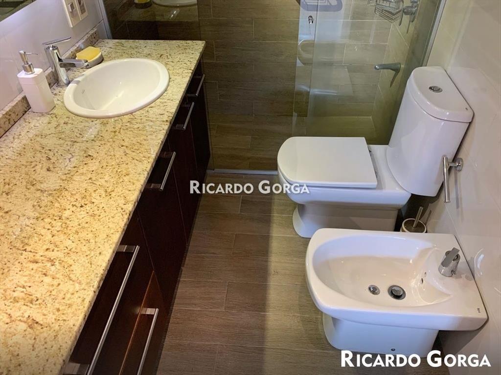 Casa en Venta en 1 planta con renta de 2 Dormitorios en ...