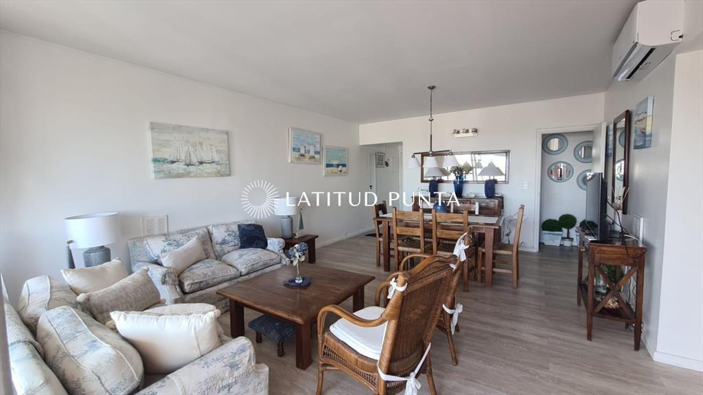 Apartamento de 3 dormitorios en Península