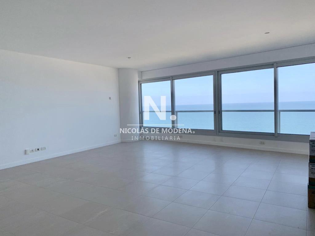 Le Parc Punta del Este Departamento esquinero a estrenar en
