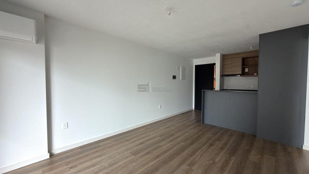 Si Alquila apartamento 1 dormitorio balcón estrena Cordón