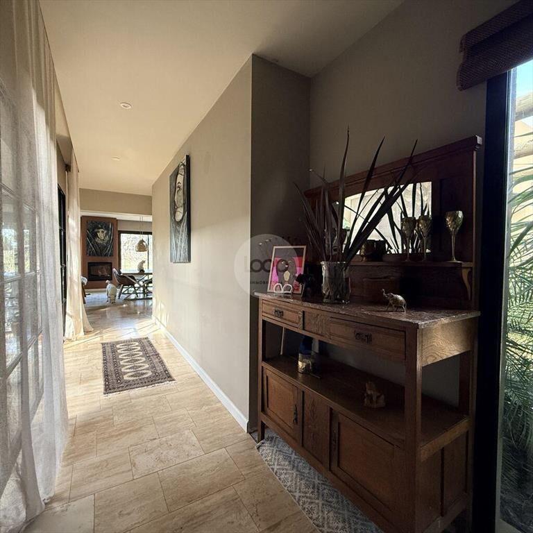 Casa de 3 dormitorios, 3 baños, diseño y paisajismo en Viñe