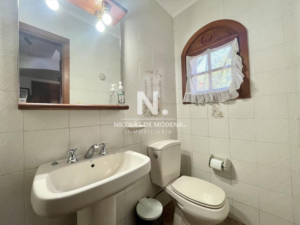 Venta Casa - 5 dormitorios 3 baños - Punta