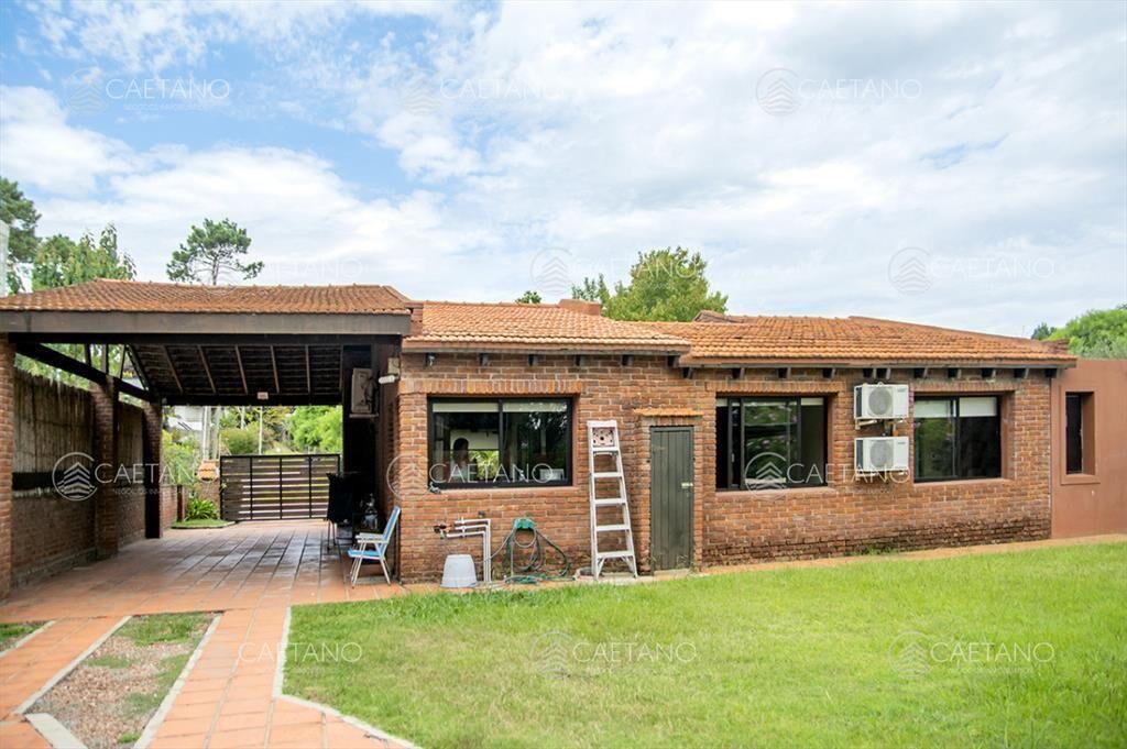 En venta casa de 3 Dormitorios en Jardines de con