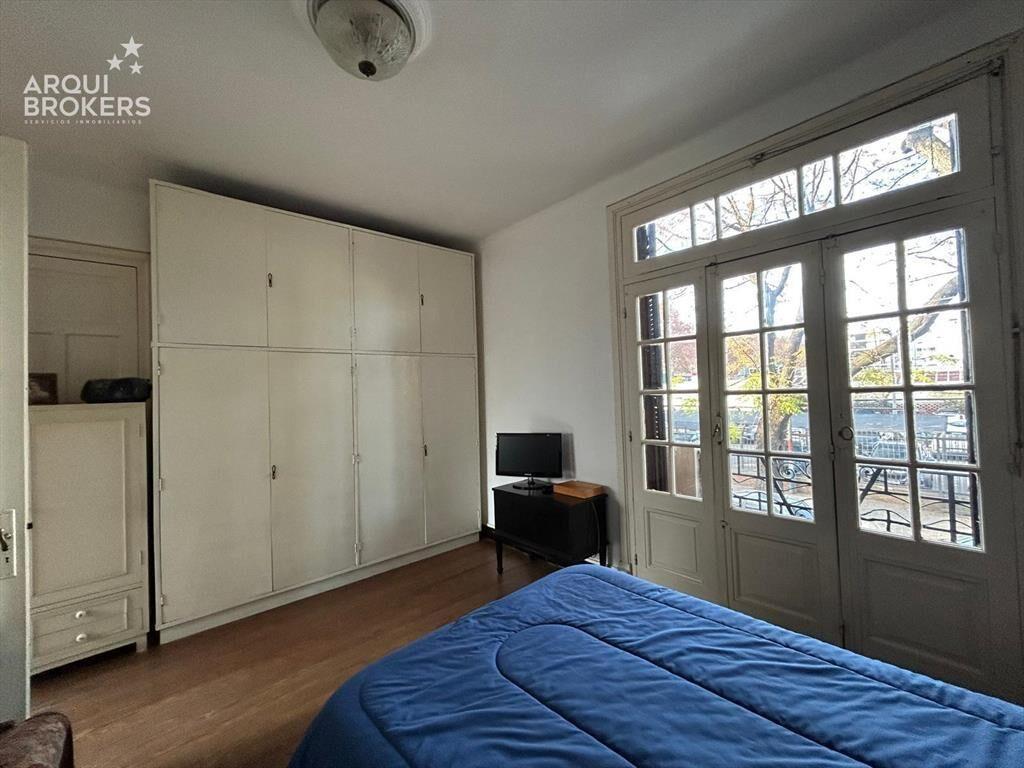 Casa de tres dormitorios en venta en Punta Carretas con gar