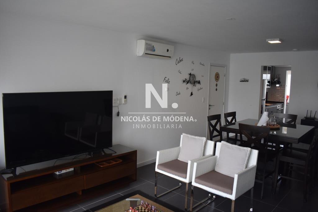 Vende apartamento en Peninsula, Punta del Este de