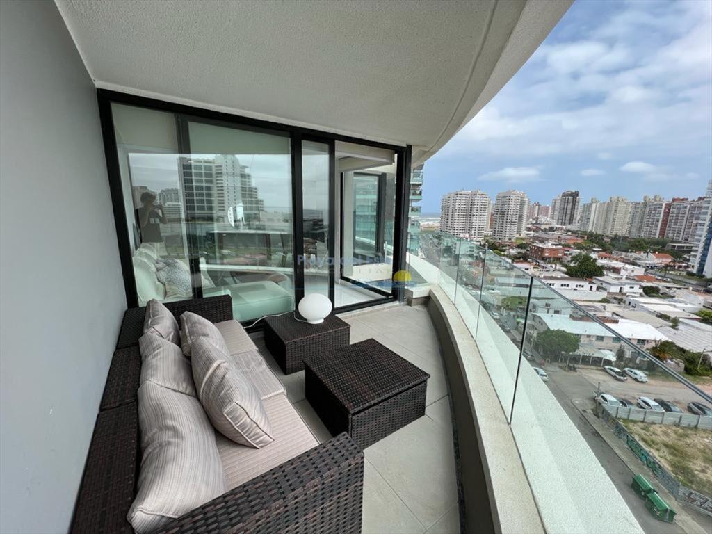 Apartamento en venta de 3 dormitorios en Edificio