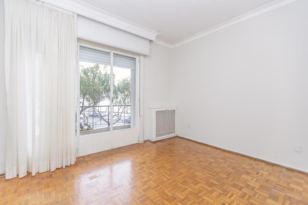Excelente apartamento en Rambla y Juan Ma.Pérez