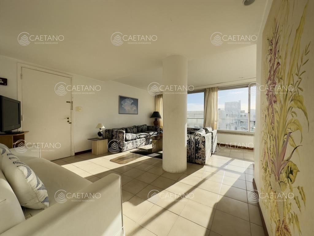 Apartamento en venta, dos dormitorios, 2 baños, peninsula.
