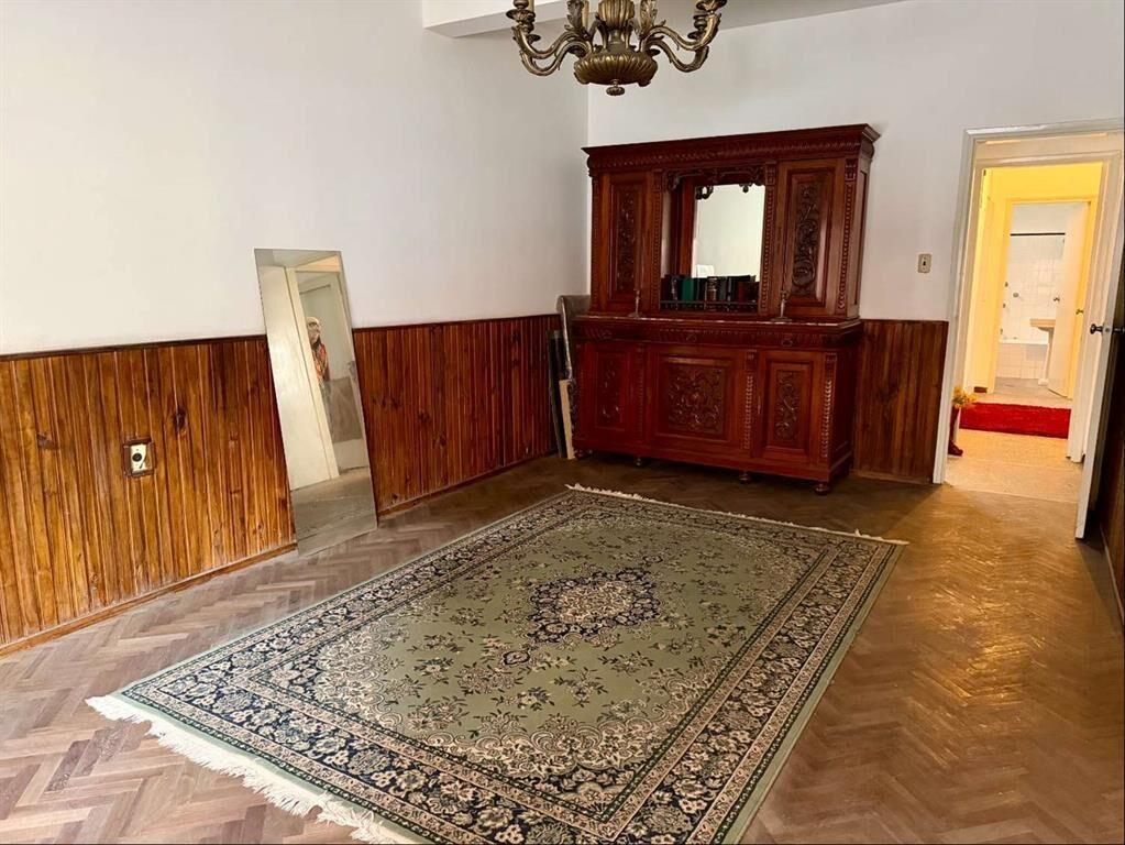 Venta casa 2 dormitorios más servicio, escritorio, garaje p